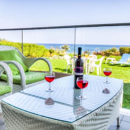 Beachfront Trident Protaras Exteriér fotografie