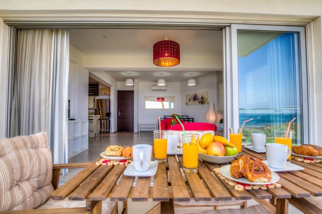 Beachfront Trident Protaras Exteriér fotografie