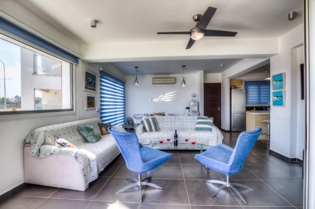 Beachfront Trident Protaras Exteriér fotografie