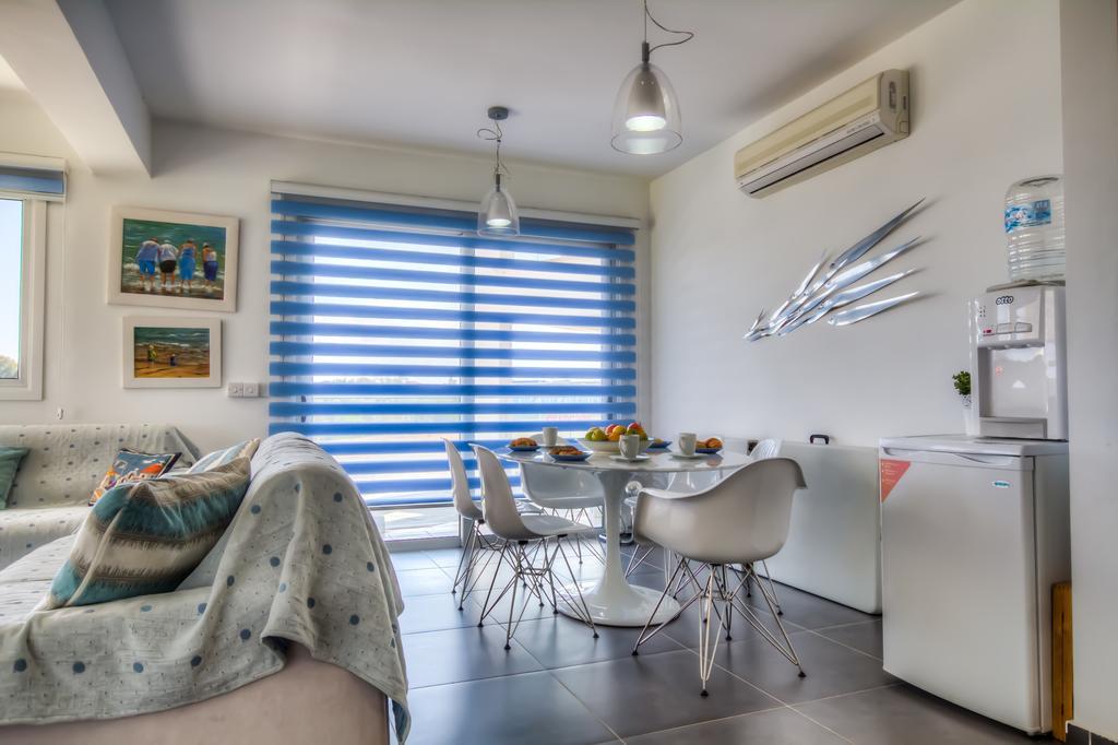 Beachfront Trident Protaras Exteriér fotografie