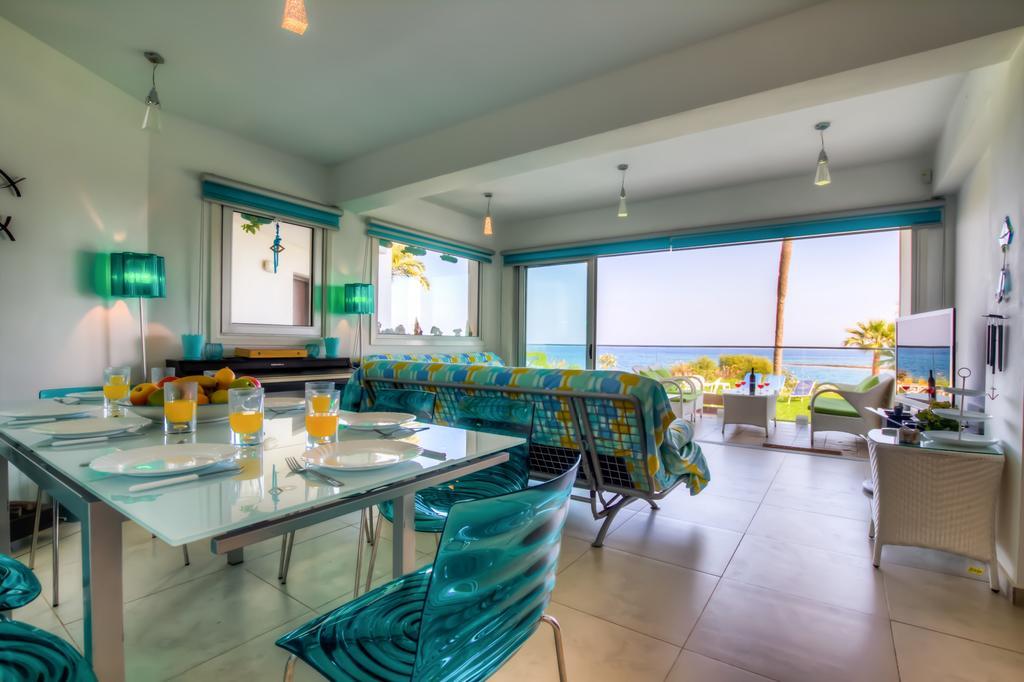 Beachfront Trident Protaras Exteriér fotografie